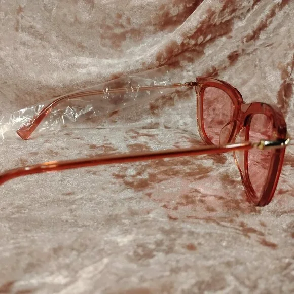 Derek Lam Vivian Pink Sunglasses - Picture 9 of 9